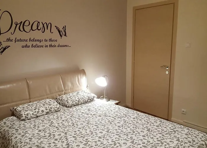 Antigonidon Skyline View Penthouse * 塞萨洛尼基